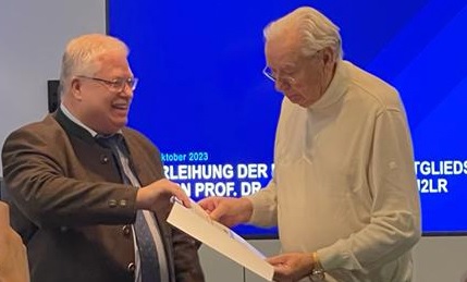 Bild.jpg (34 kBytes)